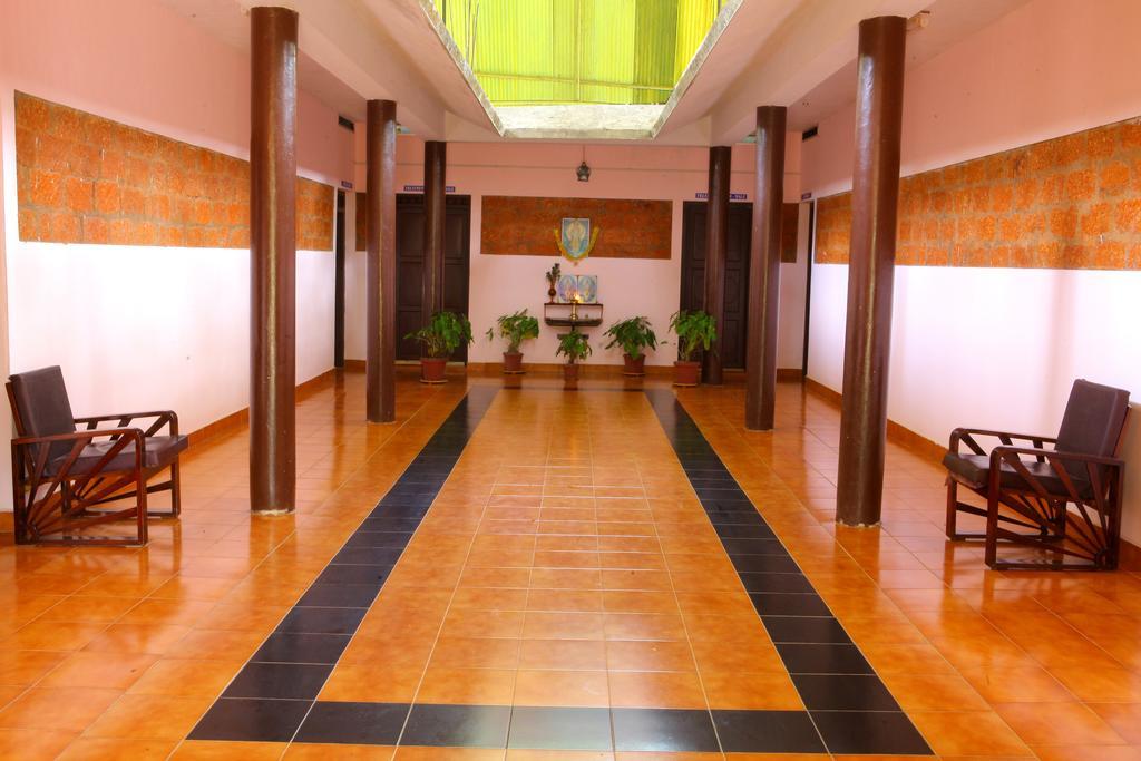 Athreya Ayureveda Centre 호텔 코타얌 외부 사진